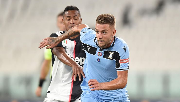 Sergej Milinkovic-Savic in azione contro la Juventus