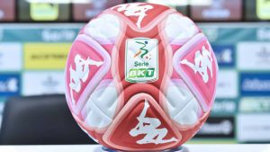 Un pallone da calcio - Lapresse - Faziosi.it